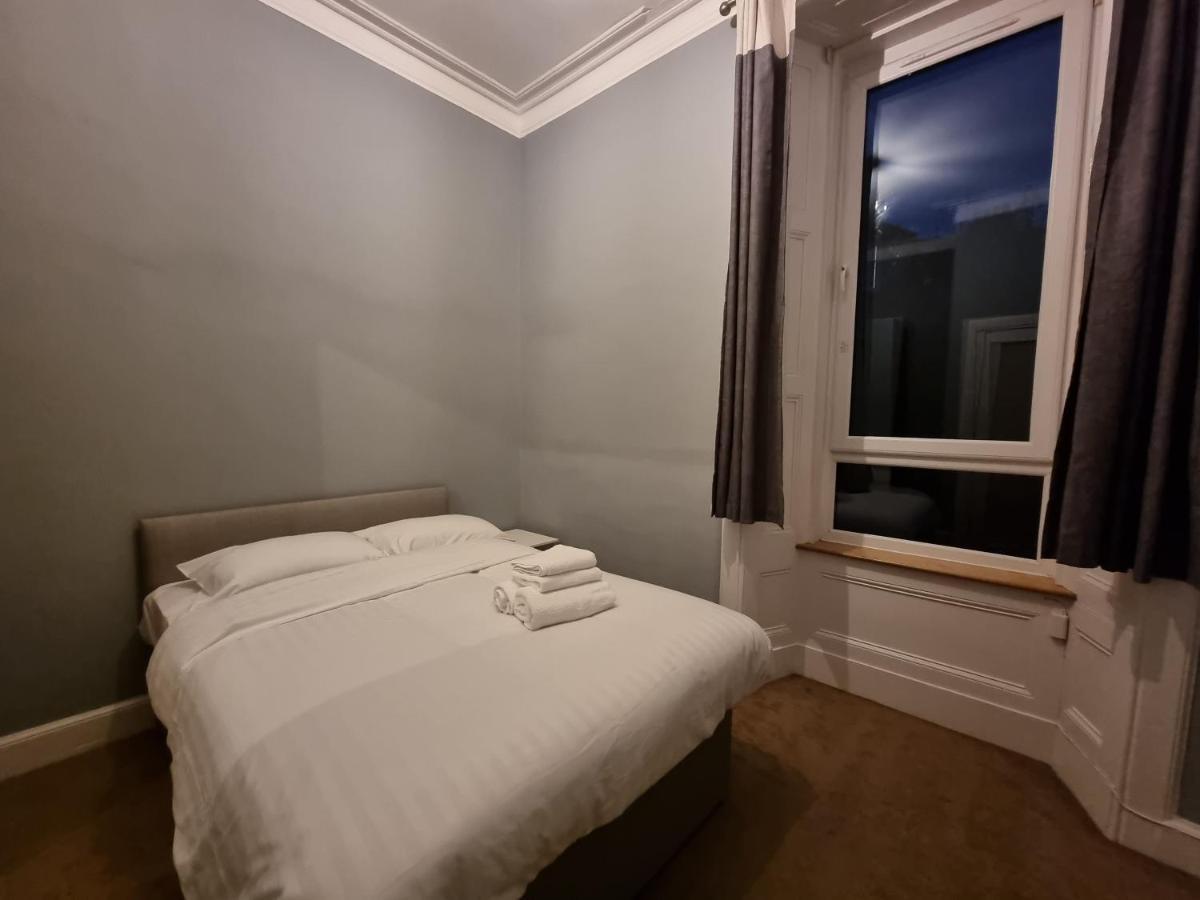 Bright 3 Bedroom Edinburgh City Apt Esterno foto