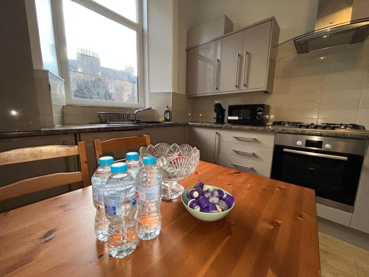 Bright 3 Bedroom Edinburgh City Apt Esterno foto