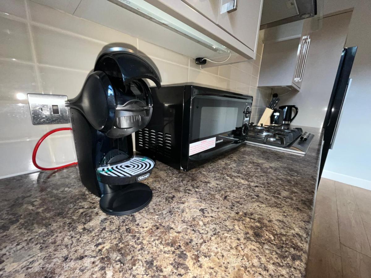 Bright 3 Bedroom Edinburgh City Apt Esterno foto
