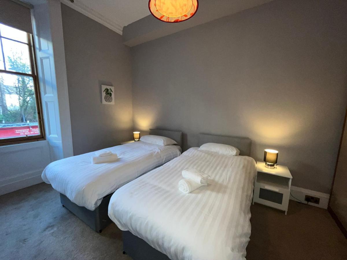 Bright 3 Bedroom Edinburgh City Apt Esterno foto